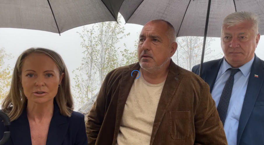 Бая са хвърлени пари за хората в Пловдив. Това каза