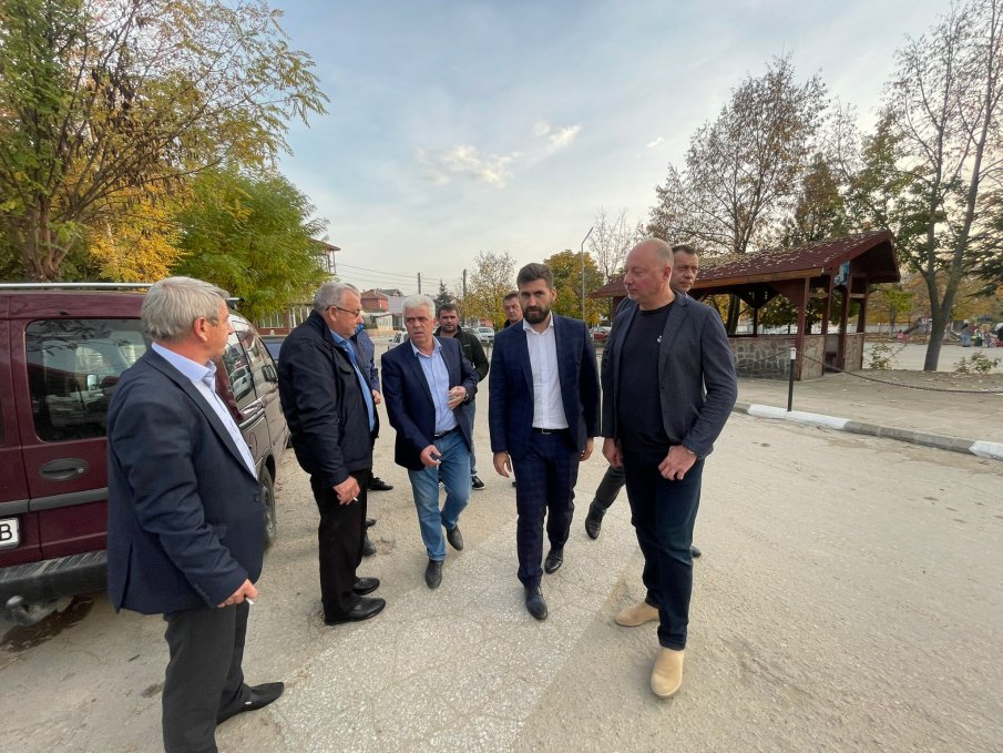 Росен Желязков: Опоненти на ГЕРБ се опитват да разколебаят хората чрез манипулации и натиск на държавната машина