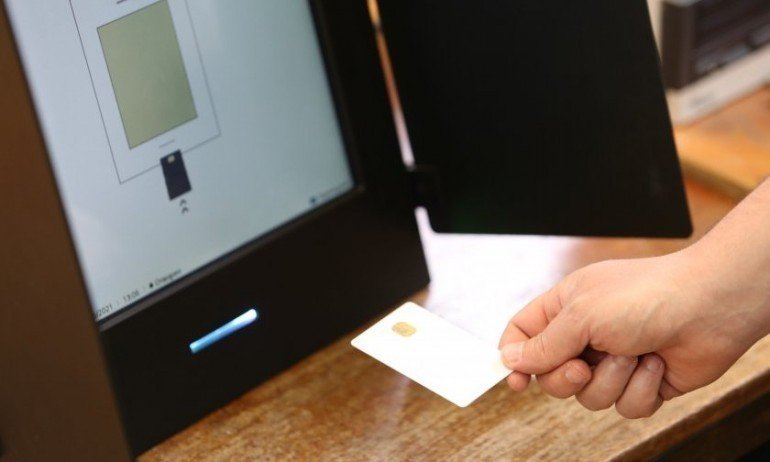 ЦИК: Машините за гласуване в страната са над 9300