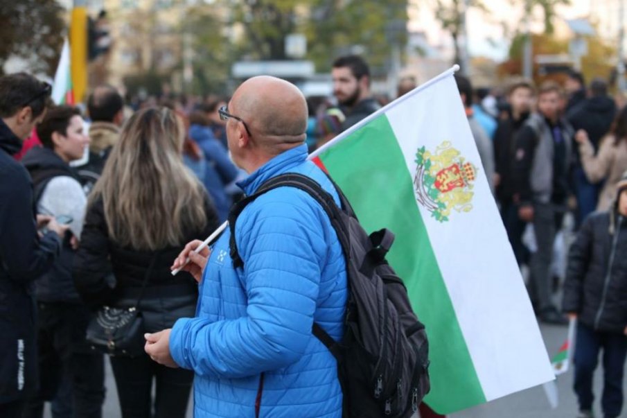 Протест срещу COVID-сертификатите блокира Орлов мост