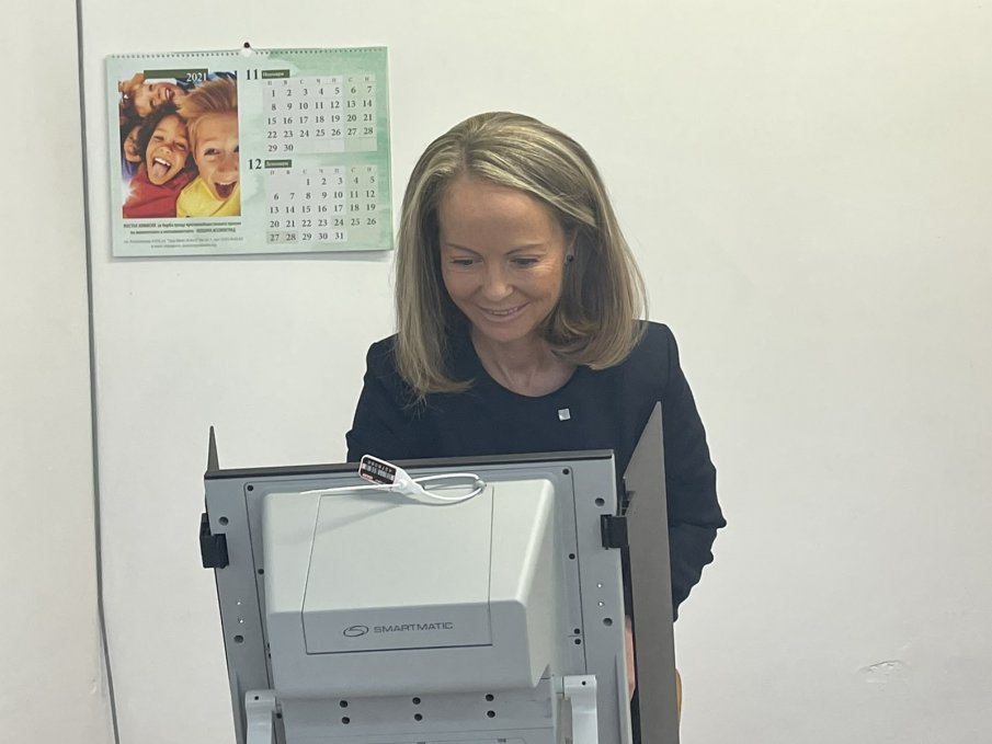 Водачът на листата на ГЕРБ-СДС за 17 МИР Дани Каназирева