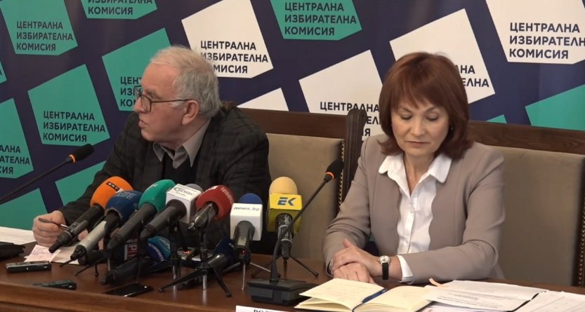 ПИК TV: ЦИК си глътна езика за манипулациите с нелегалната техника - шашнати са от скандала с тайно складираните машини (ВИДЕО/ОБНОВЕНА)