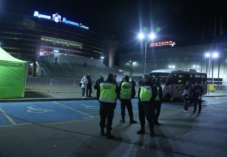 Продължава броенето на изборни протоколи в столицата