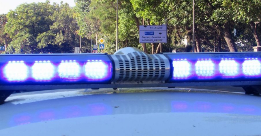 Изловиха мъж със списъци