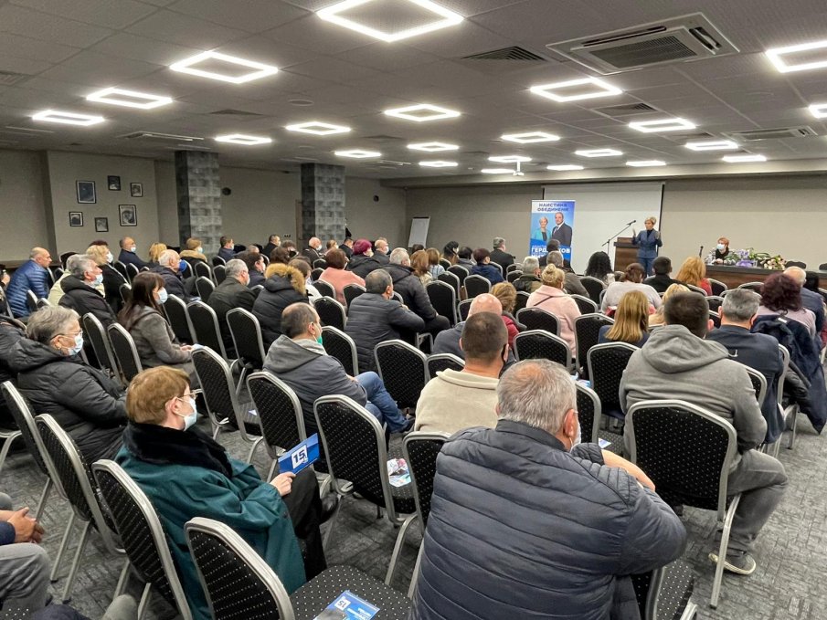 Невяна Митева: Опасно е за България цялата власт да се концентрира връцете само на един човек