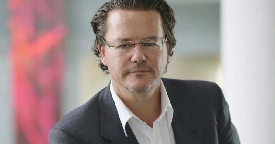 Белгиец поема Нова Броудкастинг Груп