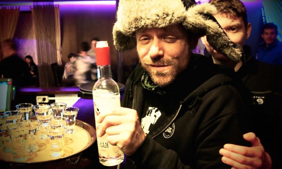 Посегнаха на най-милото за руснаците! Водката поскъпва