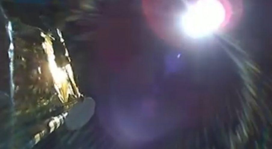 НАСА изстреля космическия апарат ДАРТ от Калифорния, с който ще