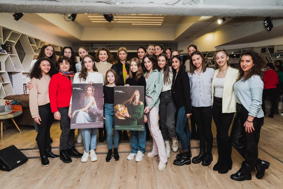 Календарът на Fibank 2022 – в подкрепа на БФХГ и на СЕЛСКОСТОПАНСКА АКАДЕМИЯ (СНИМКА)