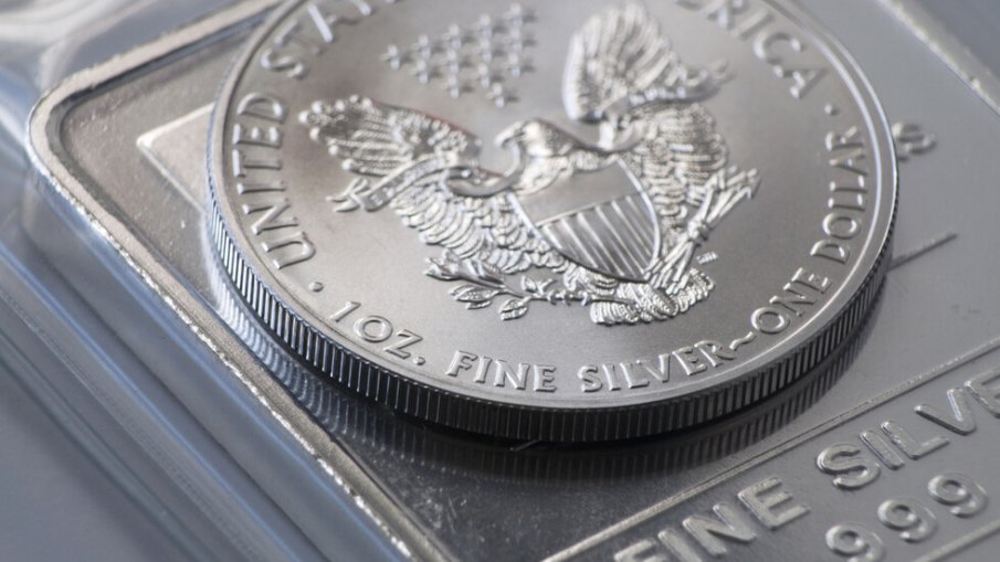 Продадоха монета от 1652 г. за над 350 000 долара (СНИМКА)