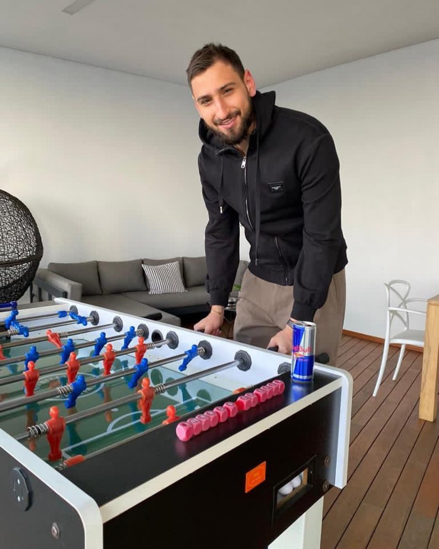 Донарума грабна наградата Лев Яшин