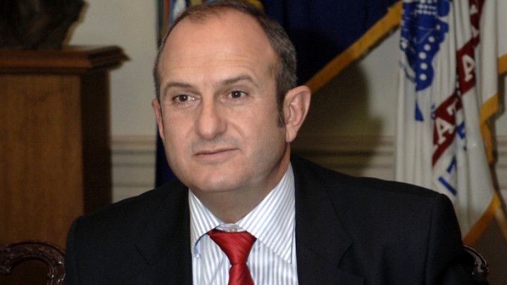 Владо Бучковски е освободен от поста главен преговарящ с България.