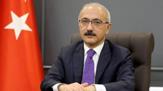 Министърът на финансите на Турция Лютфи Елван подаде оставка, съобщи
