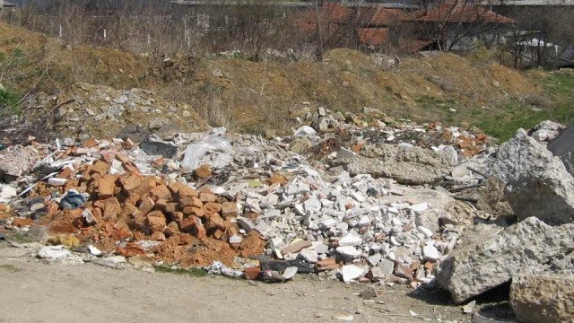Няма кой да рециклира строителните отпадъци на Пловдив