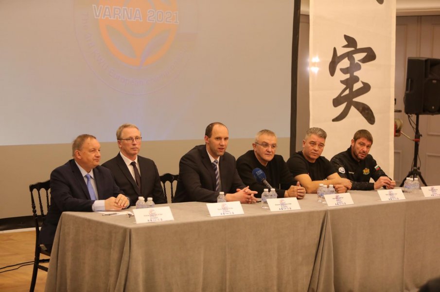 Състезатели от 19 държави излизат в битки на Европейско първенство по карате киокушин във Варна