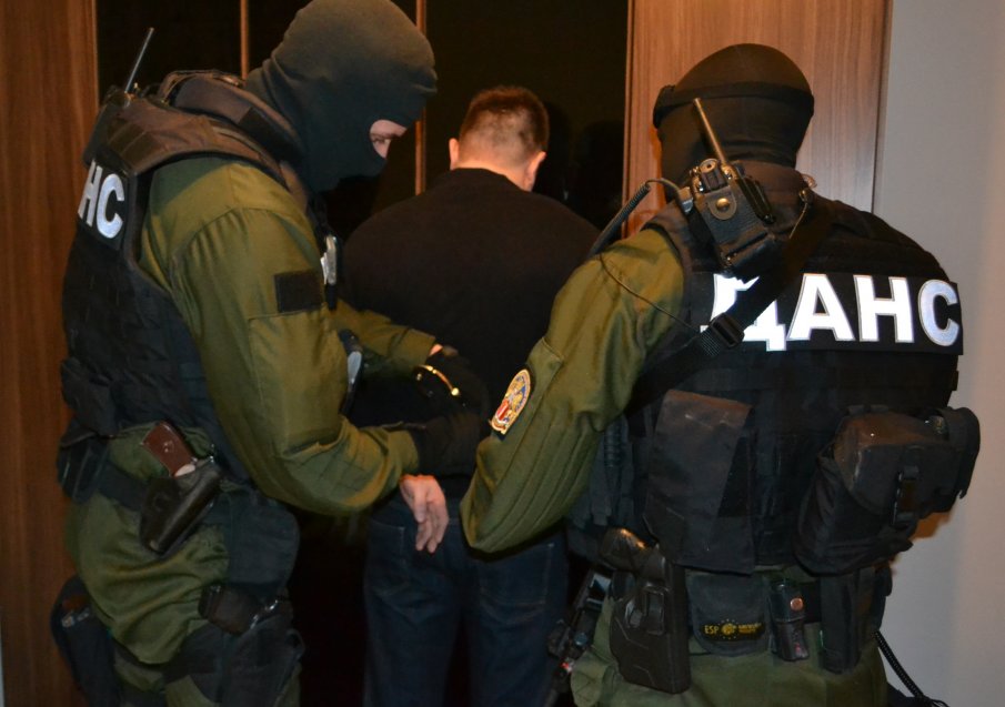 ДАНС задържа известен благоевградски бизнесмен, собственик на верига аптеки