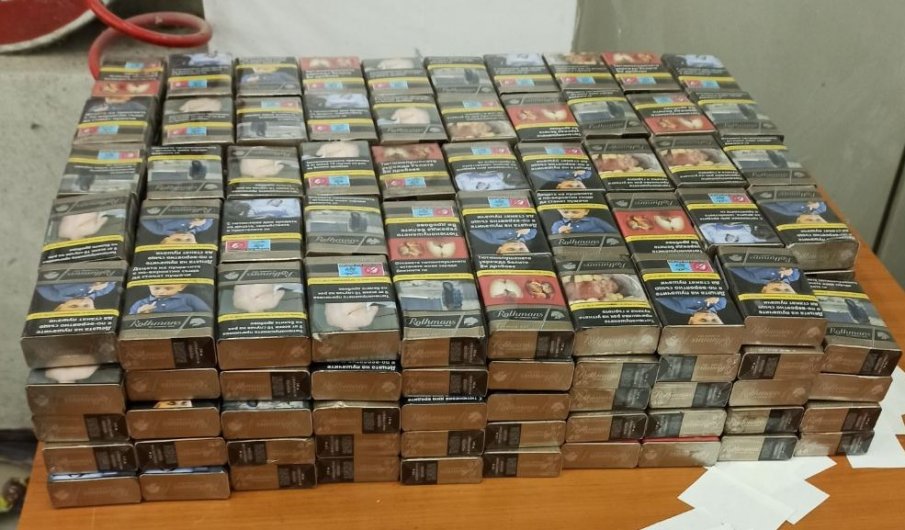 Митничари задържаха 73 840 къса цигари в тайници на четири коли на ГКПП Дунав мост-Видин