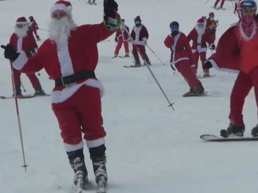 232-ма скиори се включиха в тазгодишната неделя на Дядо Коледа.