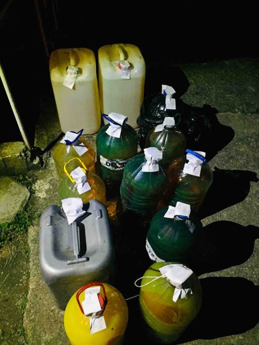 Осъдиха жепейци, източили над 1300 литра дизел от цистерна на гара Дружба