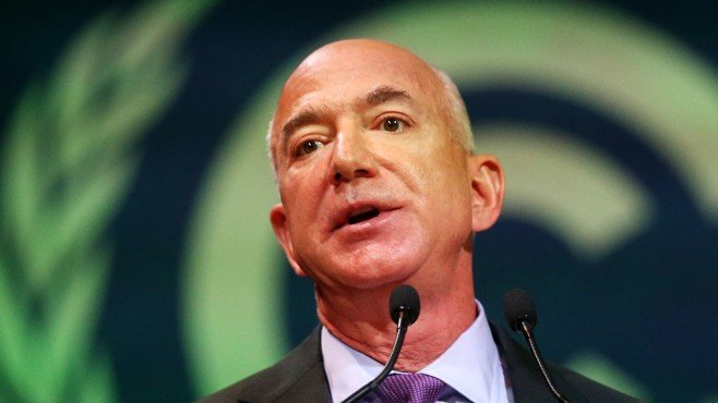 Безос скърби за загубата на служителите си, загинали след опустошителното торнадо