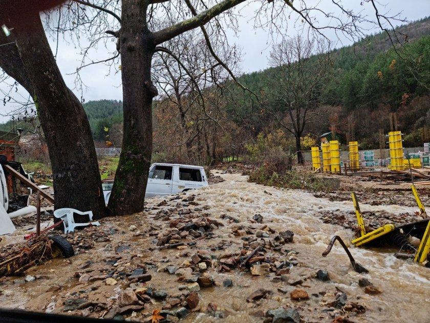 ЗИМЕН ПОТОП: Четири общини в Благоевградско обявиха бедствено положение