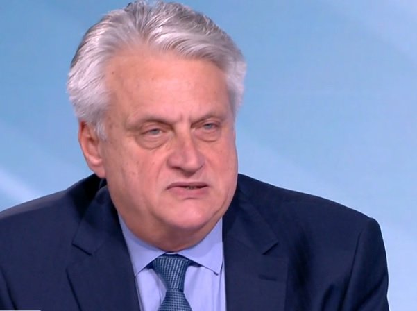 И Бойко Рашков се самоизолира след сбирката на Дондуков 2