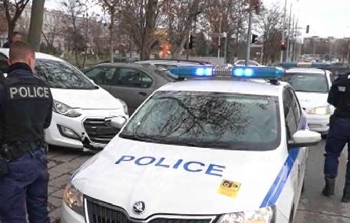 СДВР засече: Кола шпори с 240 км в час на Околовръстния път на София