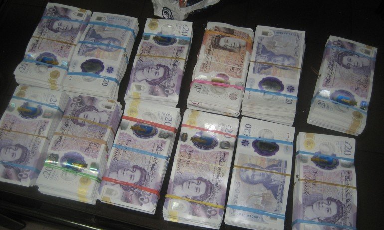 Хванаха 90 000 недекларирани британски лири на “Дунав мост 2”