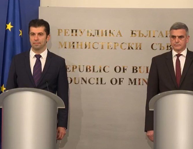 КАКЪВ Е СЦЕНАРИЯТ? Петков и Янев бягат от въпроса за допълнителни войски на НАТО в България