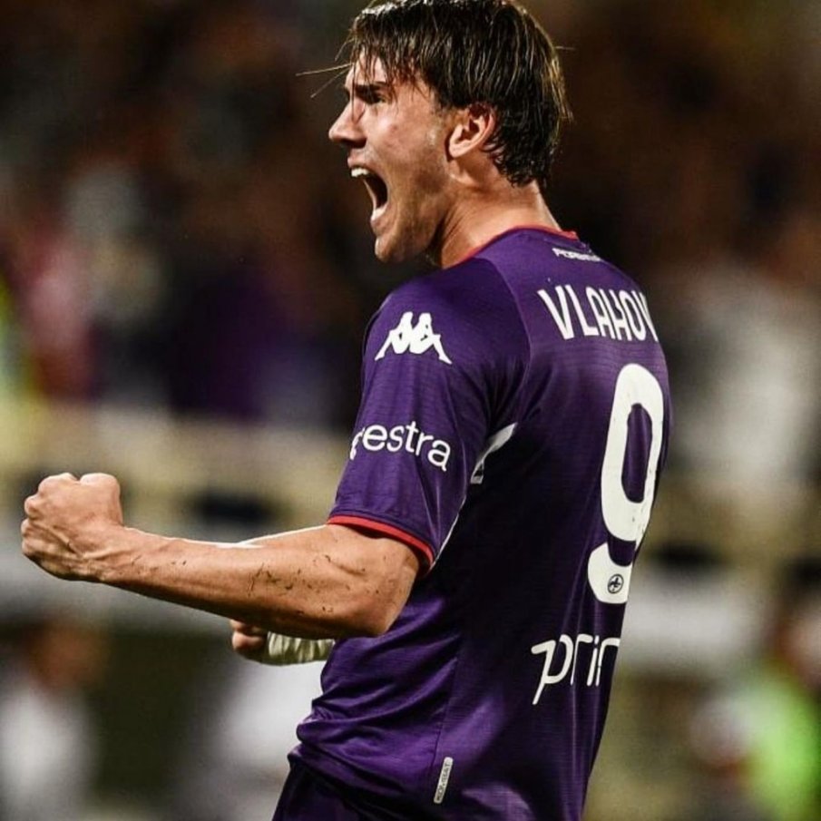 Душан Влахович изравни рекорда на Роналдо за най-много голове за календарна година