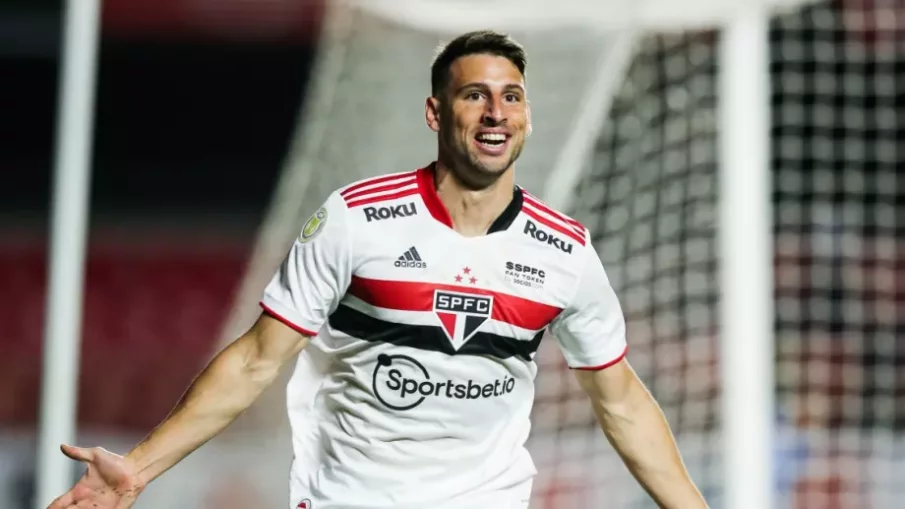 ФУТБОЛНА БОМБА: Лудогорец взима световноизвестен нападател