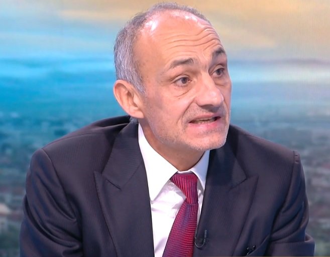 Председателят на Надзорния съвет на ЧЕЗ: Токът няма да спре заради мораториума, но услугата ще се влоши