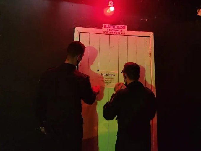 Нощни клубове и барове хлопват кепенци в Португалия до 9 януари
