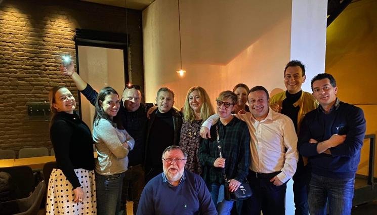 Рачков празнува с Кака Лара 30 г. от студентството