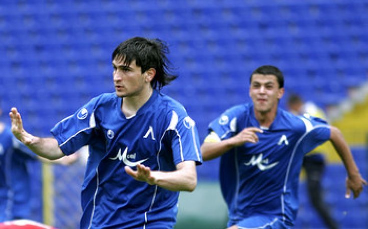 Бивш футболист на Левски шокира с разкритие - Ели Зизов проиграл къщата на родителите си на хазара