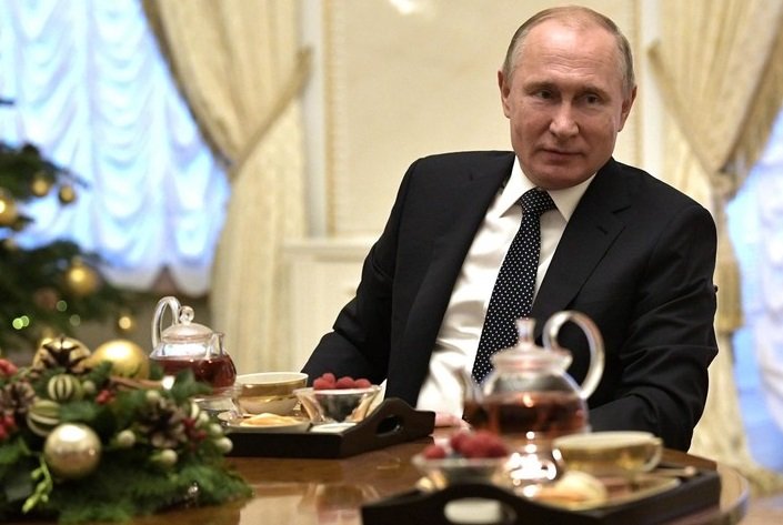 Руският президент Владимир Путин сбъдна мечтата на петгодишния Осор Аюшеев