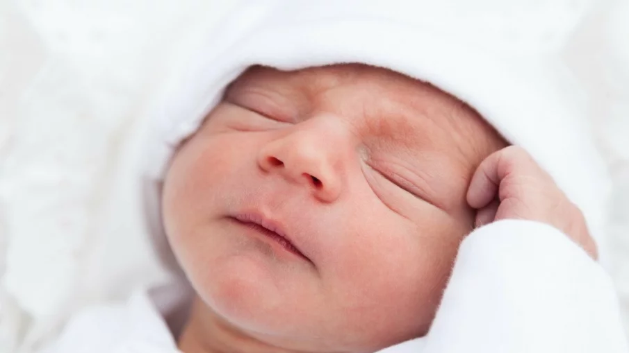 Две момченца са първите бебета за 2022 г. в „Майчин