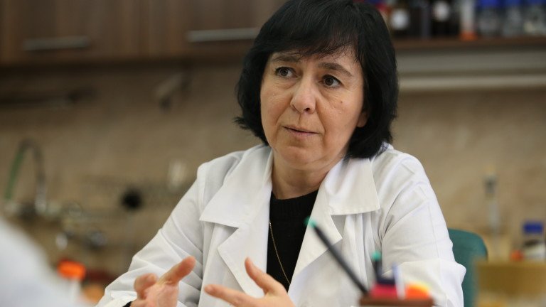 Проф. Пенка Петрова от БАН: 2022 г. ще е краят на пандемията, това ще е последната му вълна