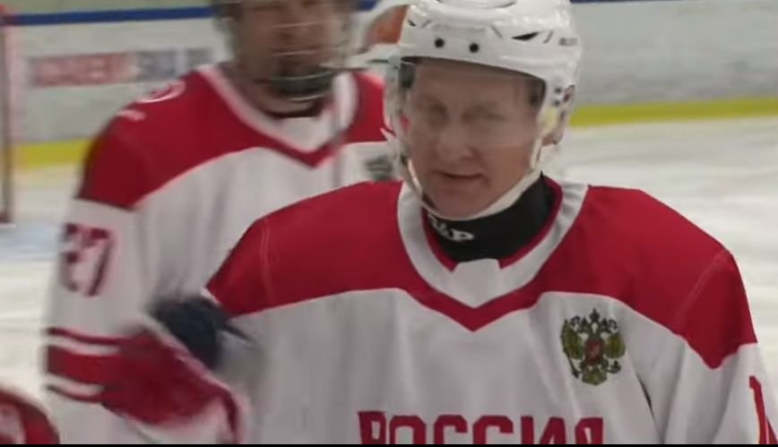 Путин и Лукашенко играха хокей (ВИДЕО)