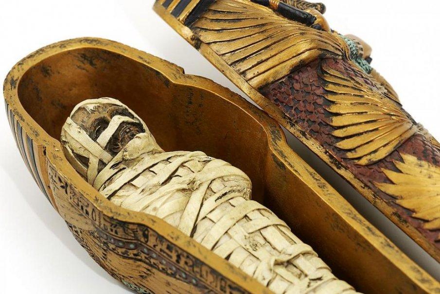 Учени разкриха тайните на 2300-годишна мумия