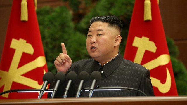 Северна Корея се закани на САЩ с нови оръжейни изпитания