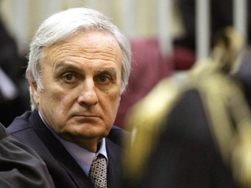 Почина футболен бос, дал 11 милиона евро за Стоичков