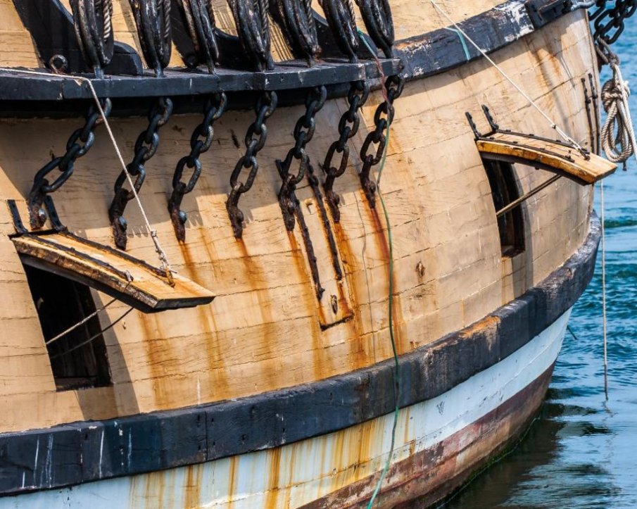 МИСТЕРИЯ: Кораб без екипаж приближи бреговете на Япония