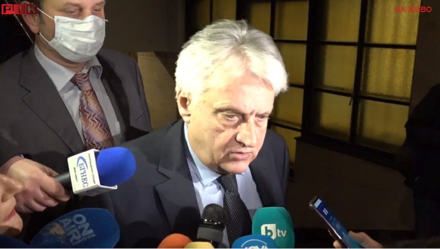 Двама министри на изслушване в парламента. По искане на ГЕРБ