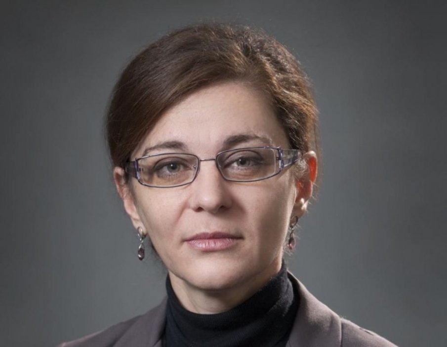 Потвърдиха коронавируса на външния министър Генчовска