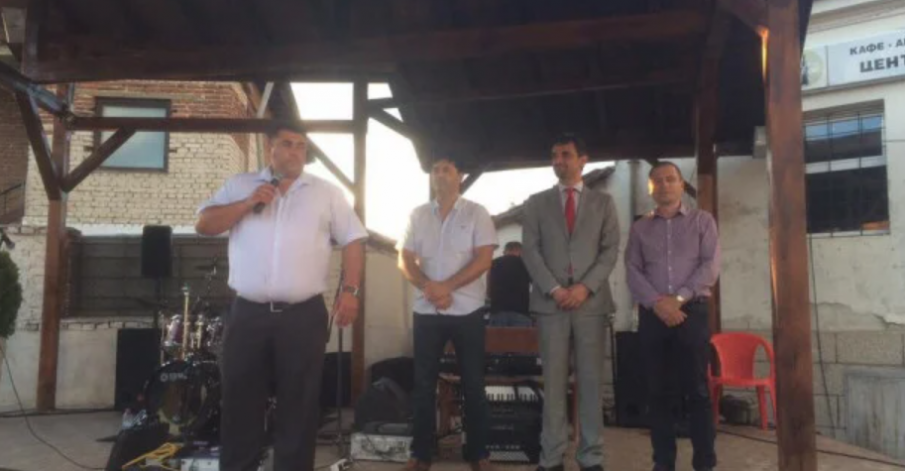 Отстраняват кмет заради участие в махленски побой