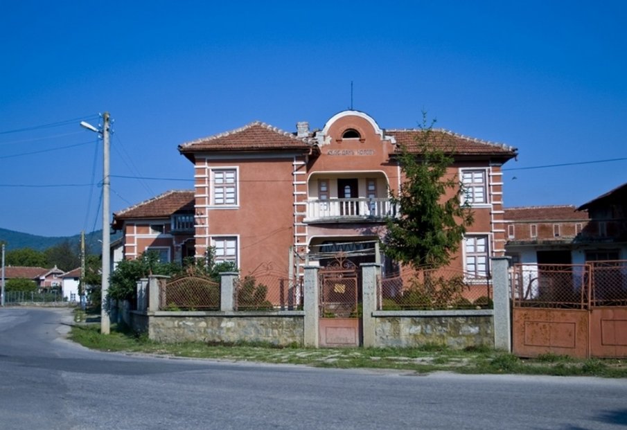 Къщата-музей на бореца Дан Колов в родното му село беше