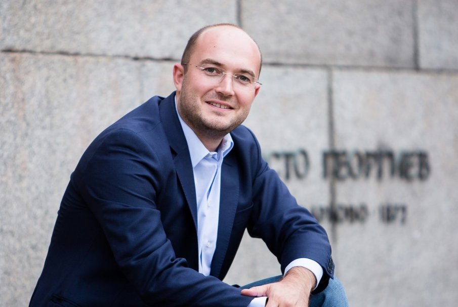 Председателят на Столичния общински съвет е с COVID-19