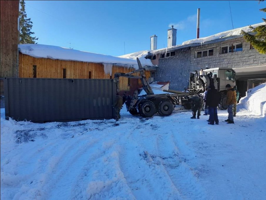 Сухопътните войски в помощ на спортистите във високопланинския комплекс Белмекен