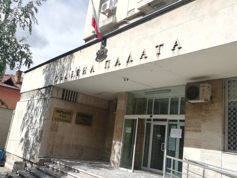 Районният съд в Кюстендил остави в ареста шестима граждани на